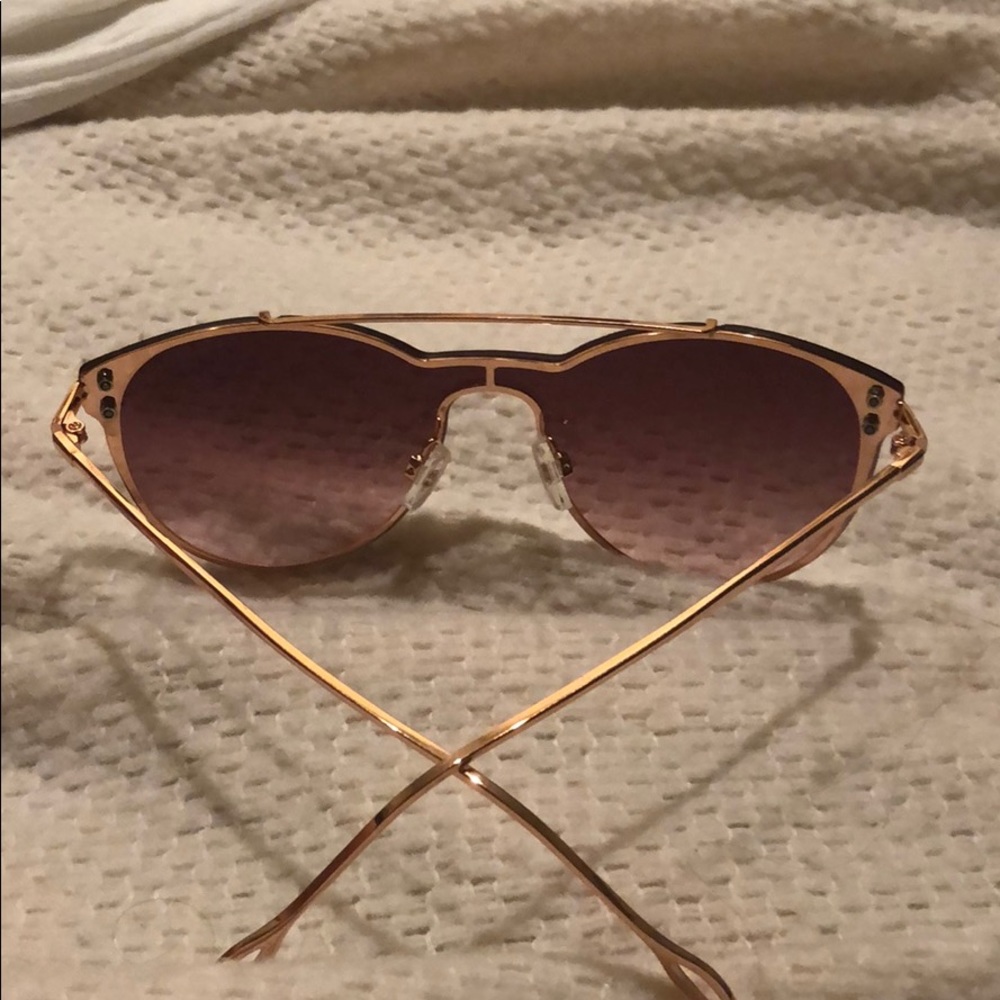 Sunglasses - Picture 4 of 4